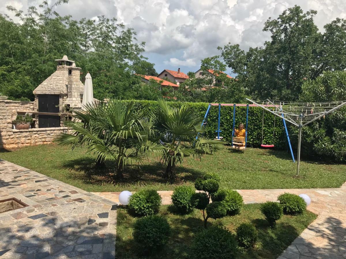 Počitniška hiša Ferienwohnung Mit 2 Schlafzimmer Oder Studio Apartment - Istrien-Fiorini Brtonigla