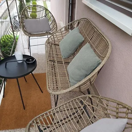 Ferienwohnung Mit 2 Schlafzimmer Oder Studio Apartment - Istrien-Fiorini Brtonigla Exterior photo