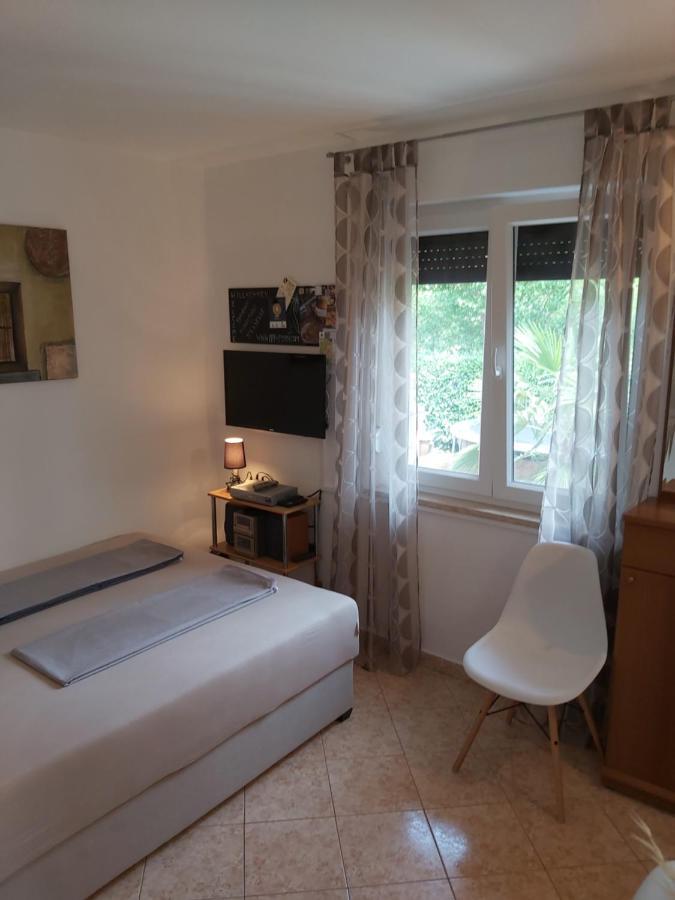 Ferienwohnung Mit 2 Schlafzimmer Oder Studio Apartment - Istrien-Fiorini