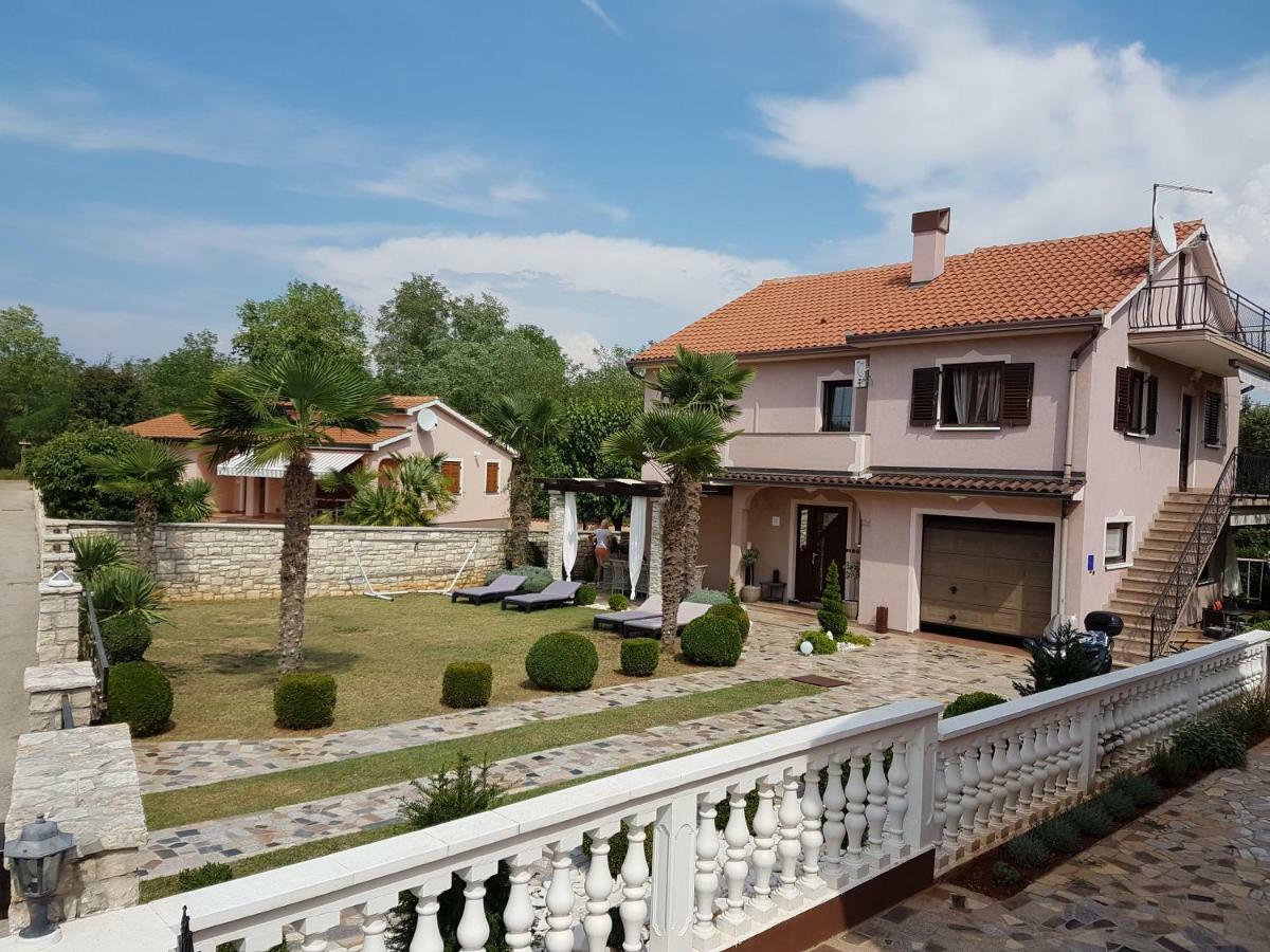 Holiday home Ferienwohnung Mit 2 Schlafzimmer Oder Studio Apartment - Istrien-Fiorini Brtonigla